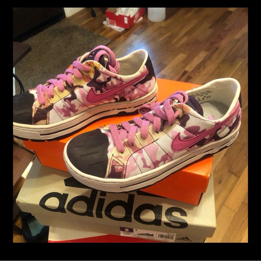 Nike Kids Sneakers - Gray and Pink